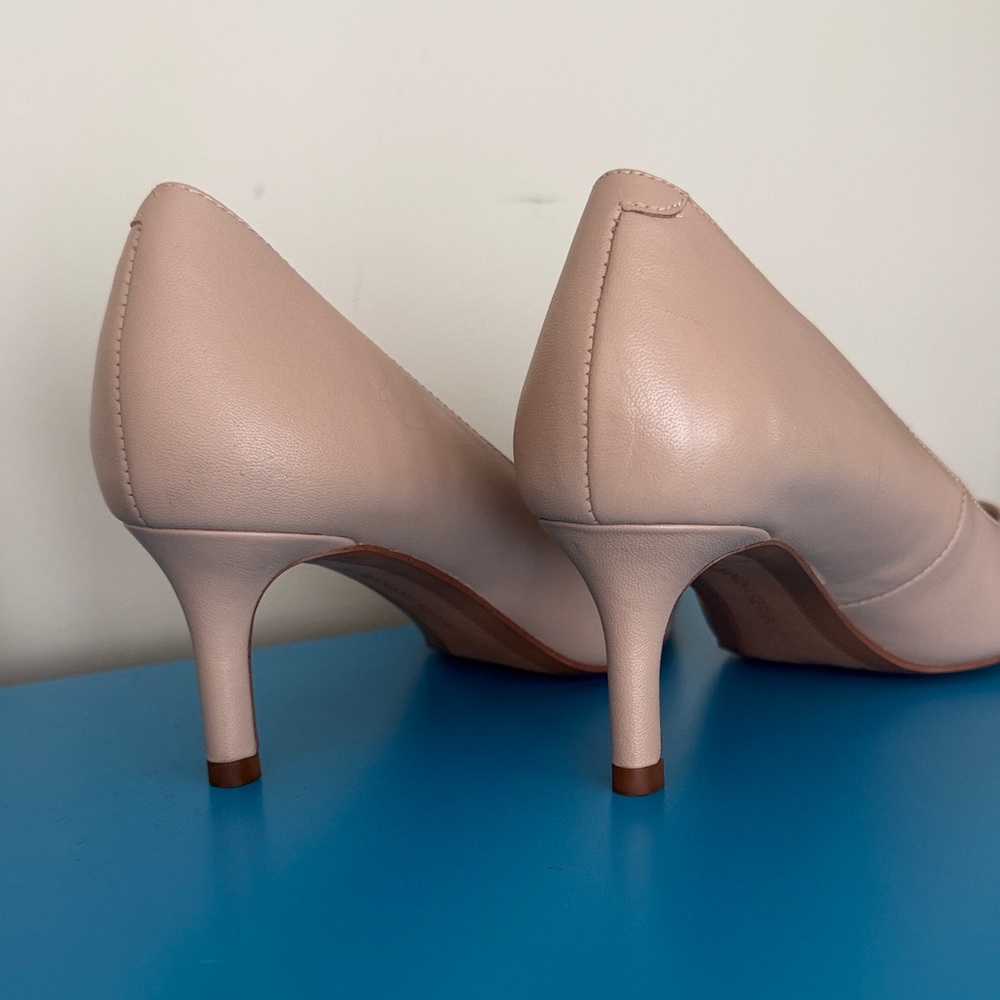 Banana Republic Beige Heels - Picture 2 of 3